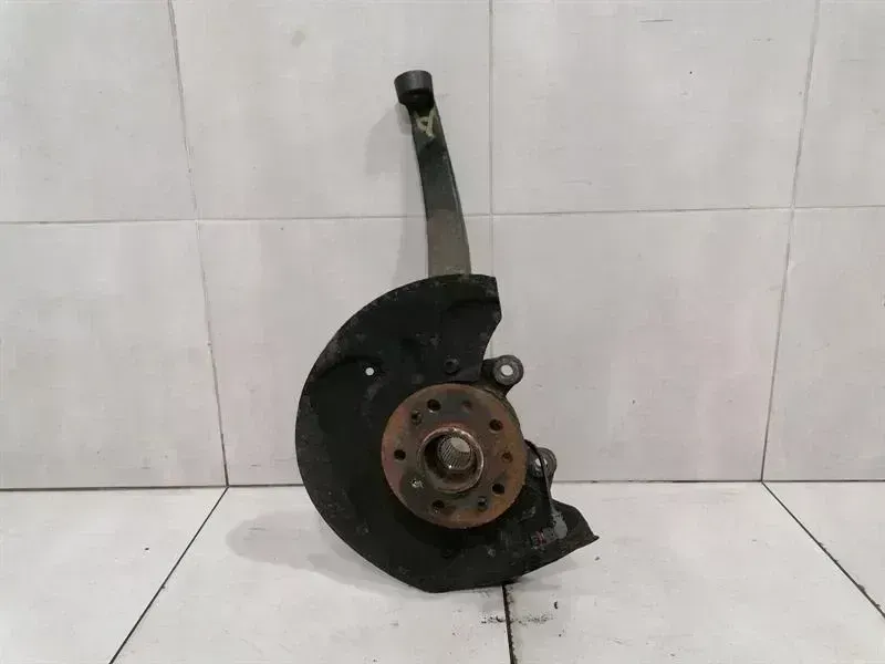 Mercedes-Benz A (W169) Mercedes ML W164 Left Front Hub A1643300920 Wheel Bearing Housing Front Left Body type: SUV
Fuel: Petrol