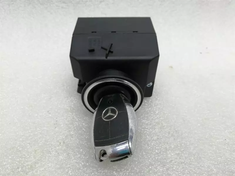 Mercedes-Benz CLS (C219) MERCEDES CLS W219 IGNITION LOCK A2115452508 EZS ECU KEY LOCK SET KIT Body type: Saloon
Fuel: Petrol