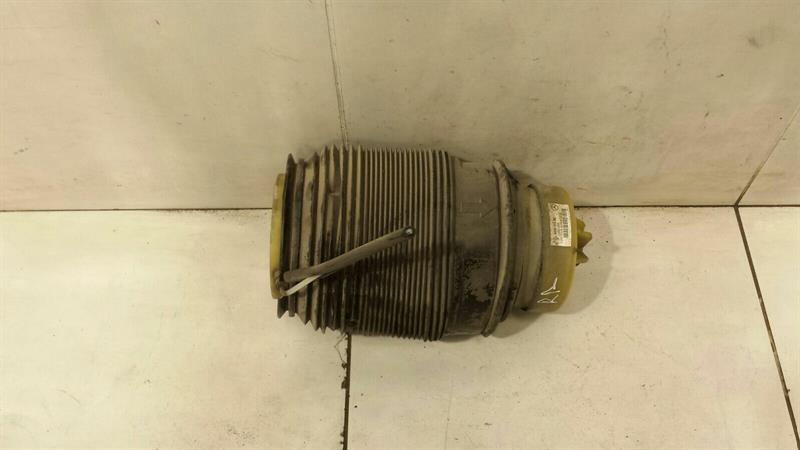 Mercedes-Benz C (W204) Hydragas Unit Rear Mercedes W212 Hydragas Unit Rear A2123200825 Re...