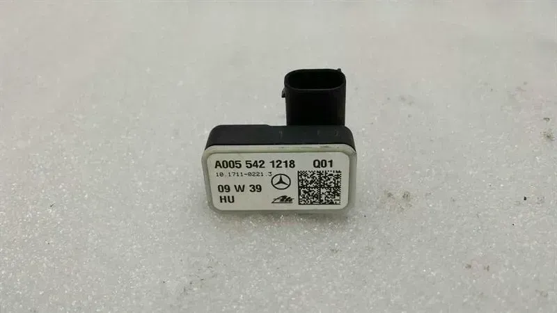 Mercedes-Benz C (W204) Air Bag Sensor Mercedes E Class W212 Airbag Sensor A0055421218...