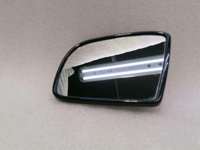 Mercedes-Benz A (W169) Mercedes ML W164 Left Door Mirror Glass DIM A1648100919 Exterior Mirror Left DIM Body type: SUV
Fuel: Petrol