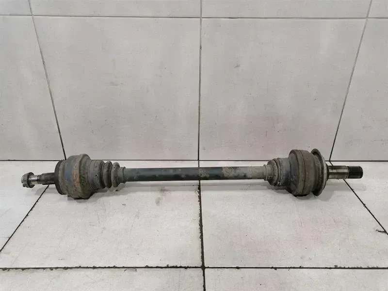 Mercedes-Benz C (W204) Left Rear Drive Shaft Mercedes E W212 left rear drive shaft A21235022...