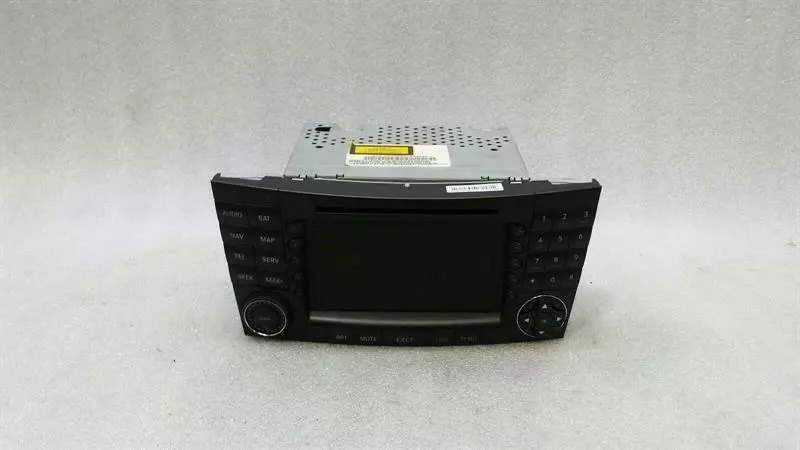 Mercedes-Benz CLS (C219) MERCEDES CLS W219 NAVIGATION MONITOR A2118204397 DISPLAY SCREEN COMMAND Body type: Saloon
Fuel: Petrol
