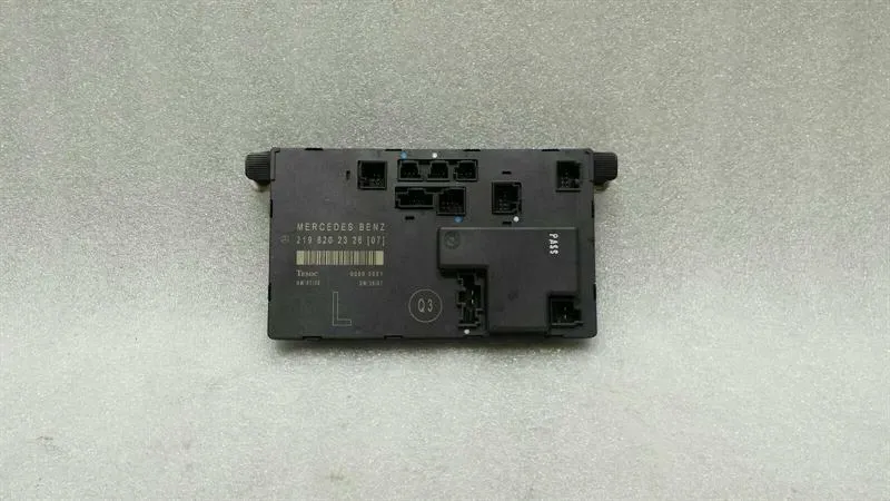 Mercedes CLS W219 front left door module A2198202326 door front left control unit