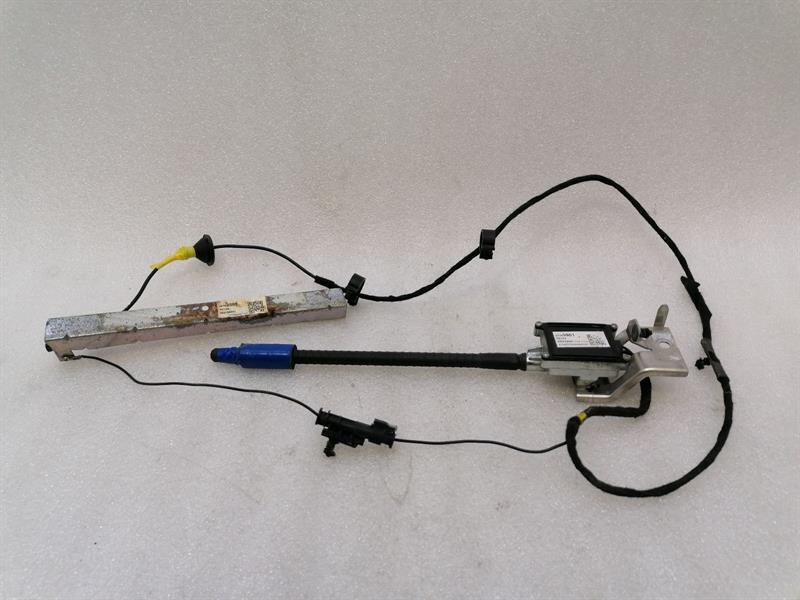 Chevrolet Corvette (C7) CHEVROLET CORVETTE C7 Aerial / Antenna 23169961 Antenna