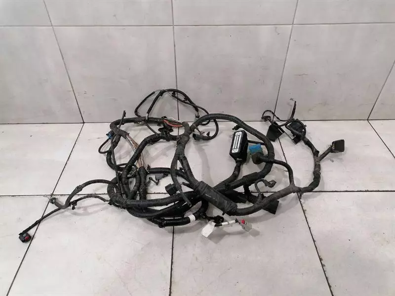 Chevrolet Corvette (C7) CHEVROLET CORVETTE C7 WIRING LOOM 23218548 WIRING HARNESS FRONT END WITH DEFECTS