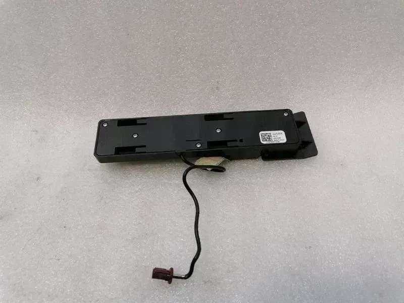 Chevrolet Corvette (C7) Chevrolet Corvette C7 Aerial / Antenna 23455444 Antenna