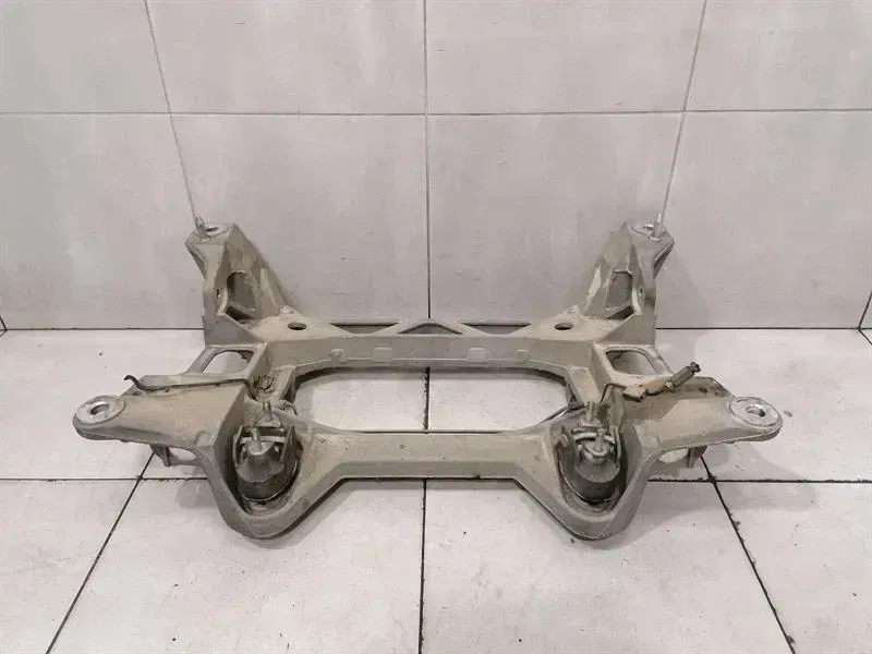 Chevrolet Corvette (C6) Chevrolet Corvette C6 Subframe Rear 15864493 Axle Frame Rear Axle