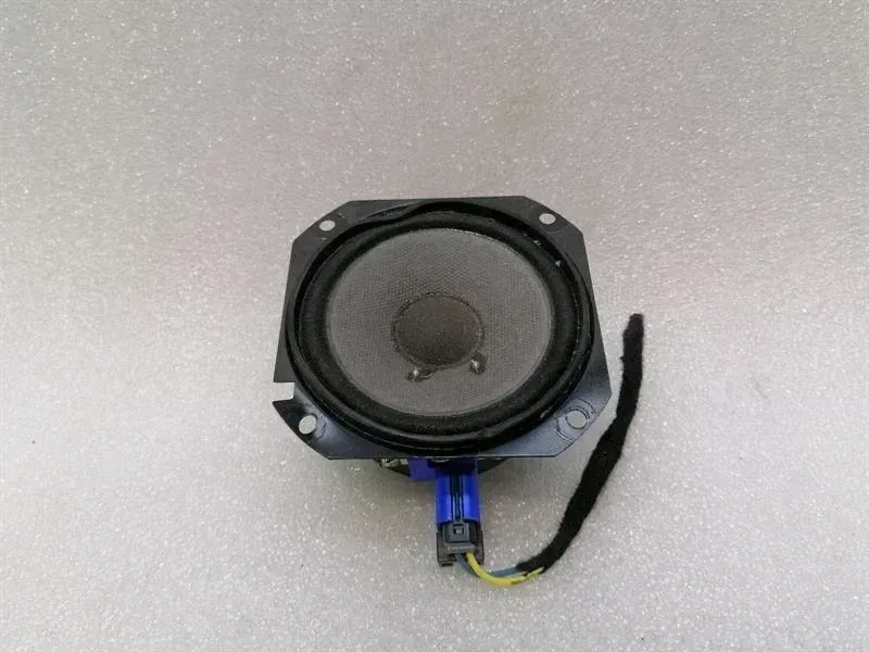 Chevrolet Corvette (C6) 2005-2013 Chevrolet Corvette C6 Speaker 25797586 Speakers BOSE