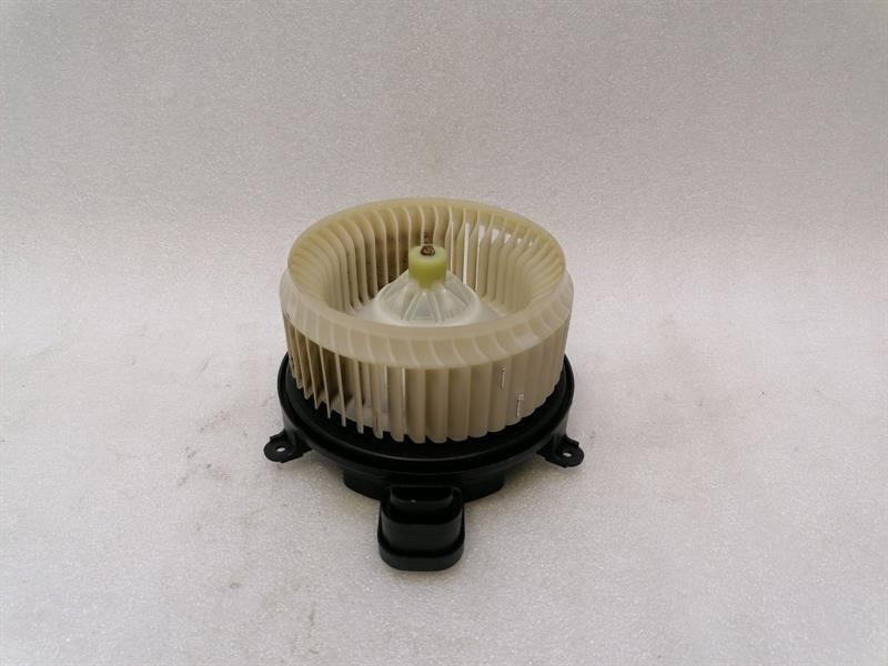 Dodge Ram DODGE RAM MK5 1500 TRX Heater Blower LHD Motor Heater Fan Body type: Pick Up
Fuel: Petrol