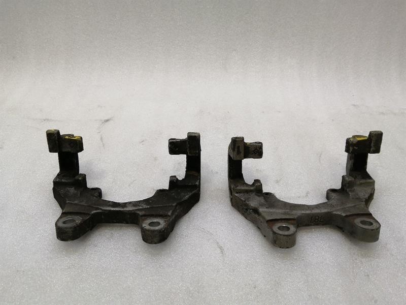 Mercedes-Benz A (W169) Mercedes CL W216 holder bracket A2214211494 brake caliper holder rear axle Body type: Coupe
Fuel: Petrol