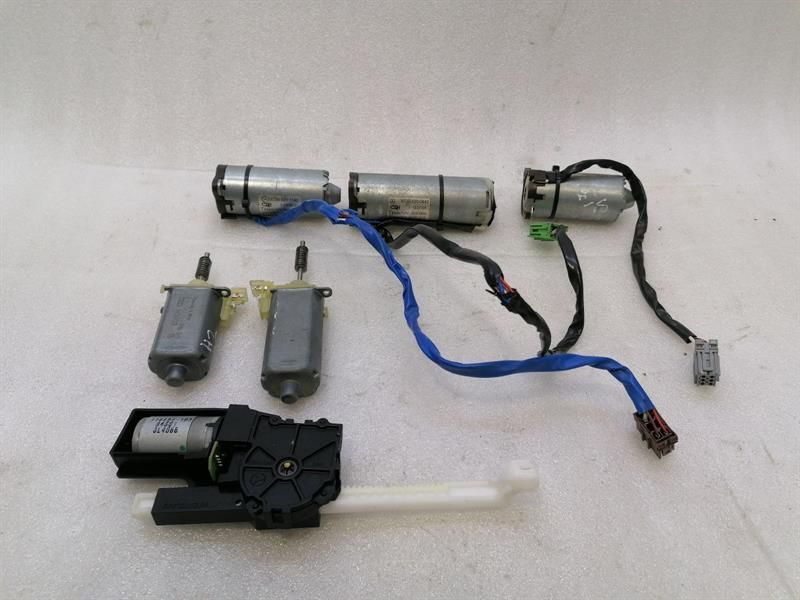 Mercedes SL R230 front left seat engine set A2158200642 front left seat engine