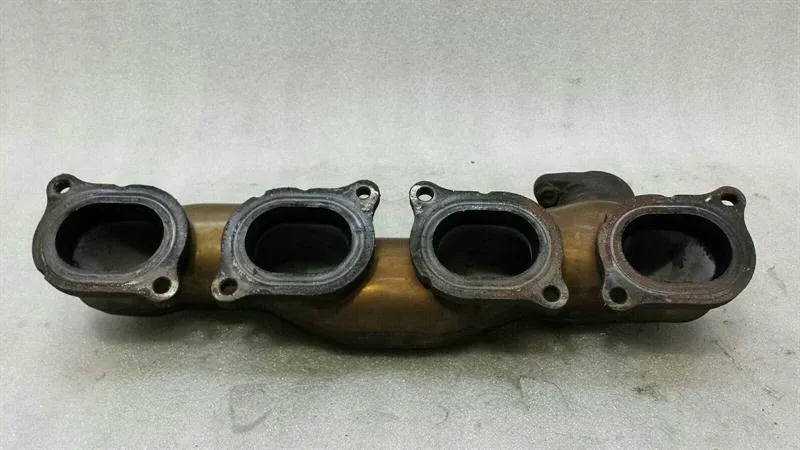 Mercedes SL R230 SL63 AMG E63 S63 Exhausted Manifold A1561400109 Exhaust Manifold