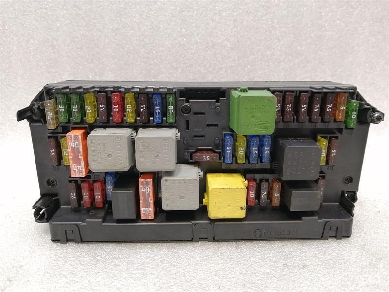 Mercedes-Benz A (W169) Mercedes E Class W212 SAM Fuse Box A2129003814 Fuse Box Body type: Saloon
Fuel: Petrol