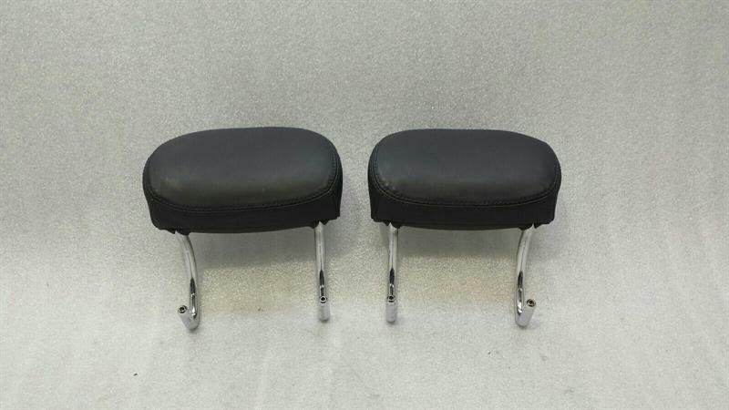 Mercedes-Benz CLS (C219) Mercedes CLS W219 rear pair headrests A2199701150 headrest set leather Body type: Saloon
Fuel: Petrol