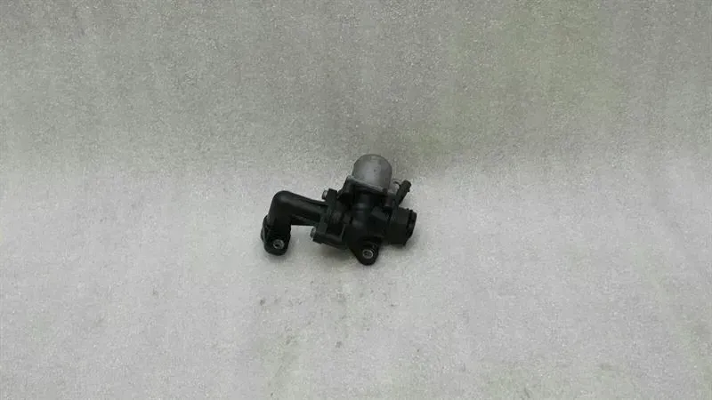 Mercedes-Benz C (W204) Heater valve