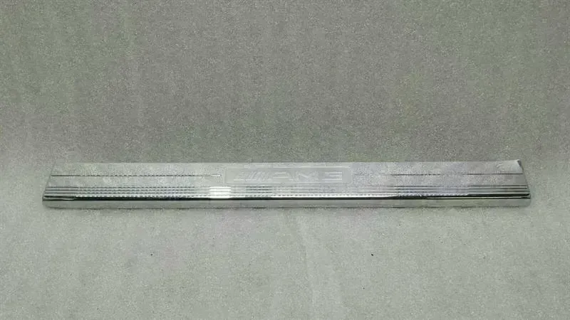 Mercedes-Benz CLS (C219) Mercedes CLS W219 FLH Door Sill A2196801335 Entry Bar Front Left AMG Body type: Saloon
Fuel: Petrol