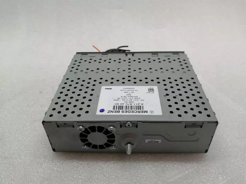 Mercedes-Benz CLS (C219) Mercedes CLS W219 Electronic Module A2118704390 Control Unit TV TUNER EUR Body type: Saloon
Fuel: Petrol