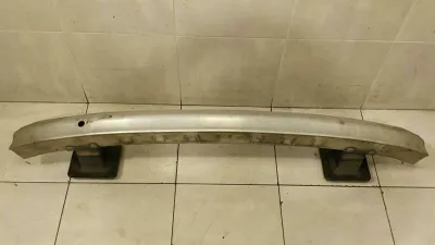 Mercedes ML W164 aizmugurējā bufera sija A1646190122 bufera balsts aizmugurē