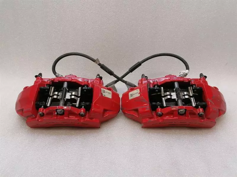 Chevrolet Corvette (C7) CHEVROLET CORVETTE C8 FRONT Brake Caliper 8473239 Brake Caliper FRONT SET Z51 Body type: Coupe
Fuel: Petrol