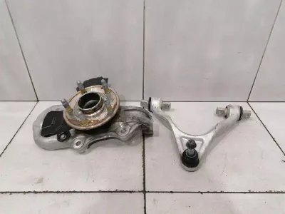 Chevrolet Corvette C8 Left Front Hub 84612177 84831605 Wheel Bearing Case Front Li