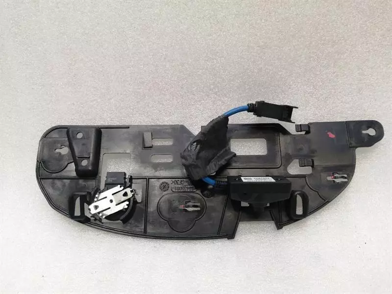 Chevrolet Corvette (C7) Chevrolet Corvette C7 Z06 Electronic Module Camera 23497073 Control Unit Camera Body type: Coupe
Fuel: Petrol