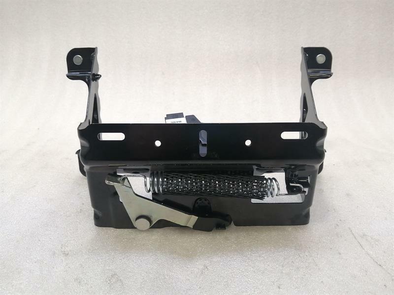 Chevrolet Corvette (C7) 2013-2020 Chevrolet Corvette C7 Z06 boot lock 23209195 tailgate lock