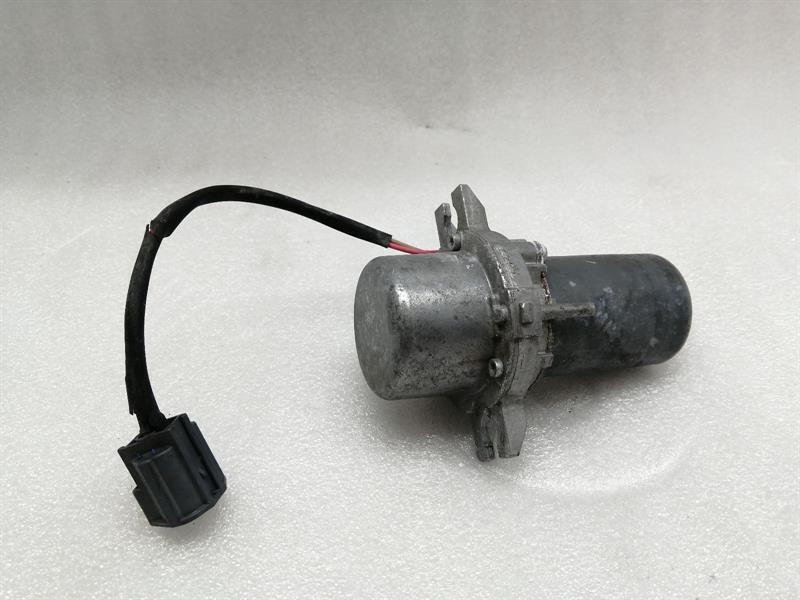 Chevrolet Corvette (C7) Chevrolet Corvette C7 Brake Vacuum Booster 23451913 Brake Vacuum Pump