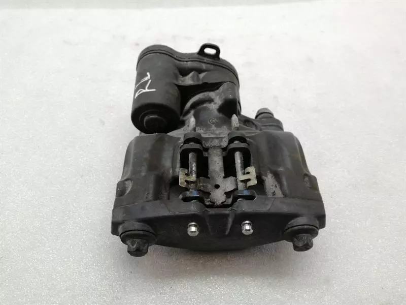 Chevrolet Corvette (C8) Chevrolet Corvette C8 Left Rear Caliper 13546298 Brake Caliper Rear Left Parking