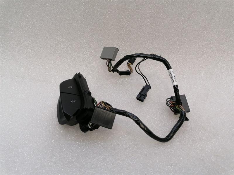 Chevrolet Corvette (C7) Chevrolet Corvette C7 Z06 Radio Control Switch 23427866 Switch MFL Body type: Coupe
Fuel: Petrol