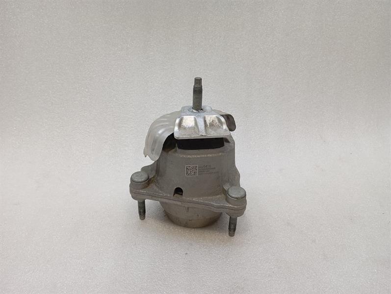 Chevrolet Corvette (C8) Chevrolet Corvette C8 Gearbox Mount 84675416 Transmission Mount Body type: Coupe
Fuel: Petrol