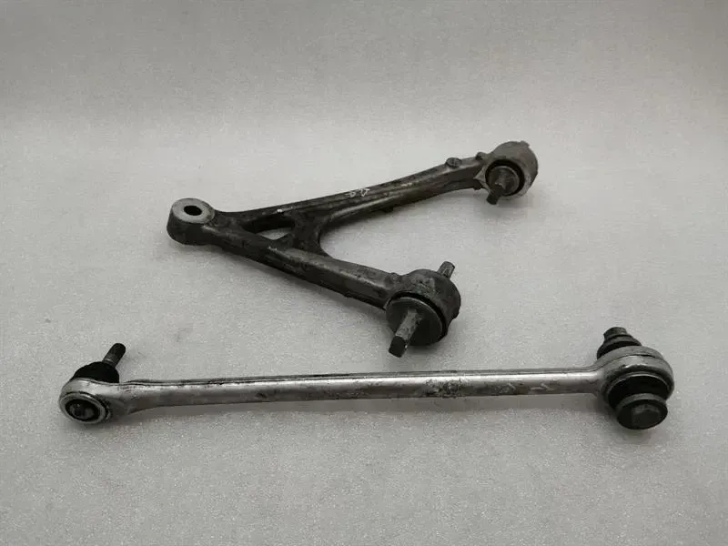Chevrolet Corvette (C7) Chevrolet Corvette C7 Z06 right rear wishbone 84506881 rear right wishbone