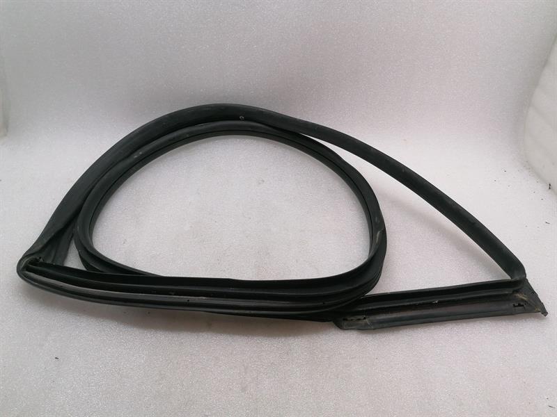 Chevrolet Camaro CHEVROLET CAMARO MK5 ZL1 Door Seal 22950428 Door Seals RIGHT RIGHT Body type: Coupe
Fuel: Petrol