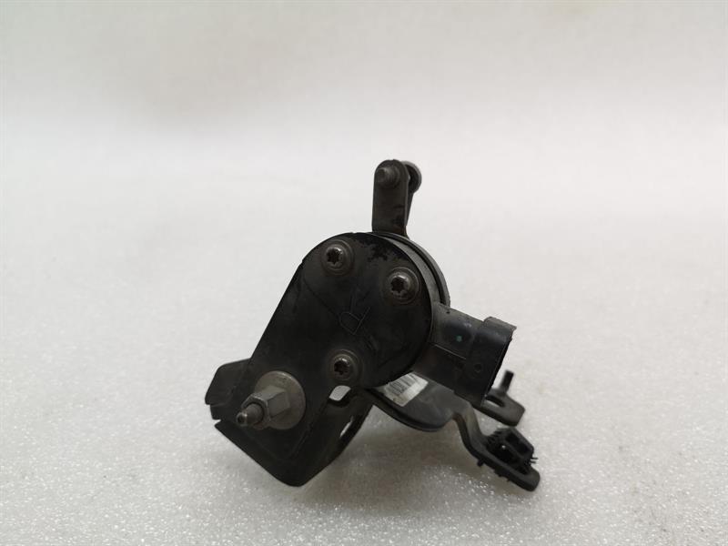 Chevrolet Corvette (C7) Chevrolet Corvette C7 Sensor 20988188 REAR RIGHT LEVEL REAR CONTROL