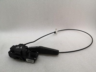 Chevrolet Corvette C7 priekšējo labo durvju slēdzene 84080990 durvju slēdzene priekšējā labā