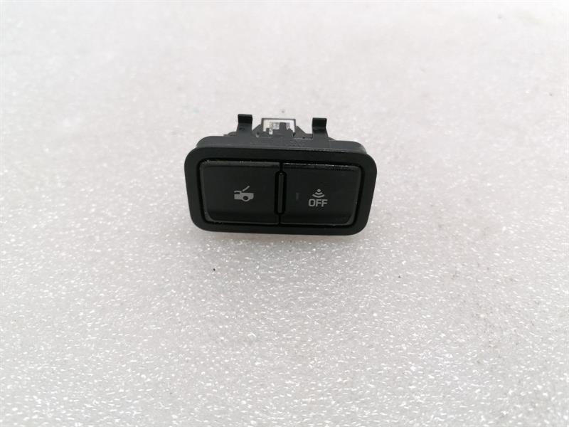 Chevrolet Corvette (C7) Chevrolet Corvette C7 Switch 22906836 Switch BOOT LID