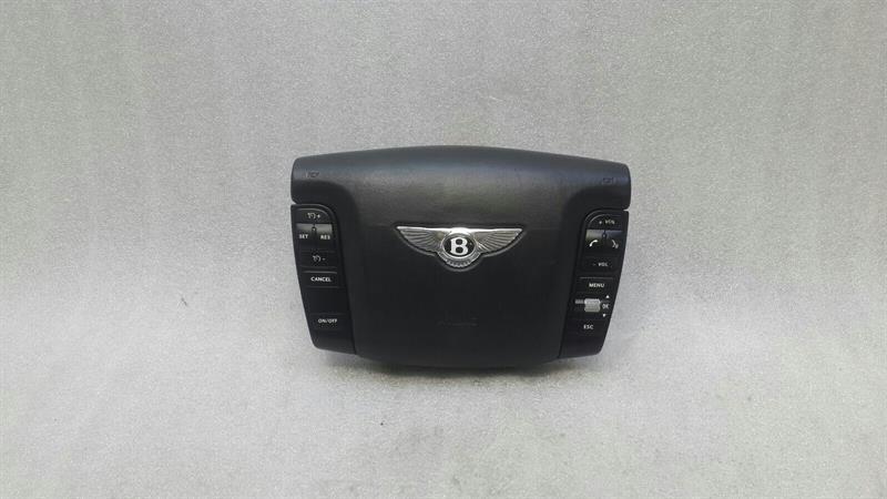 Bentley Continental GT, GTC, Flying Spur Подушка безопасности в руле BENTLEY CONTINENTAL GT W12 3W0880199R

Part cod...