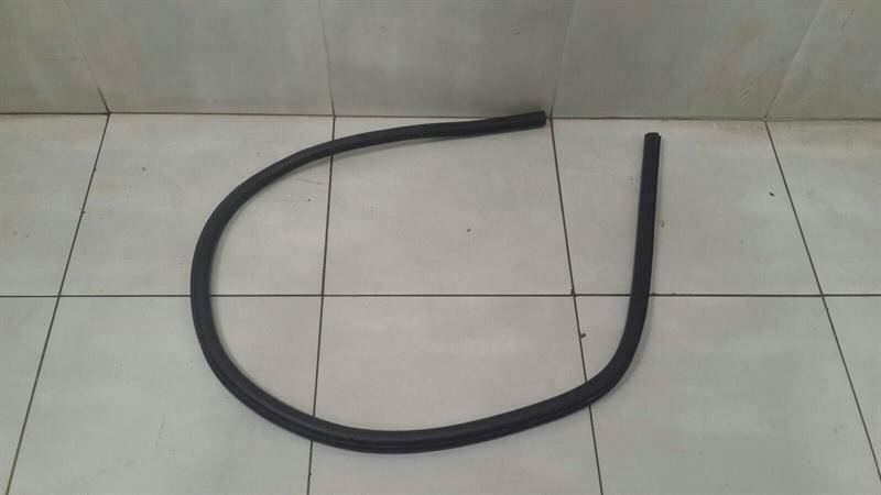 Bentley Continental GT, GTC, Flying Spur Door Seal Bentley Continental GT W12 Door Seal Set 3W8867...