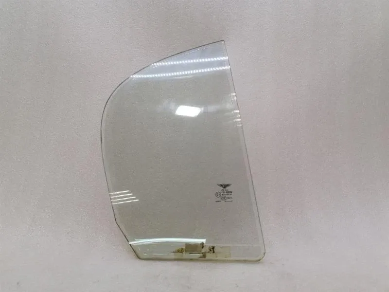 BENTLEY FLYING SPUR RRH Quarter Glass 8W5845216J Door Panel 1/4 Rear Re