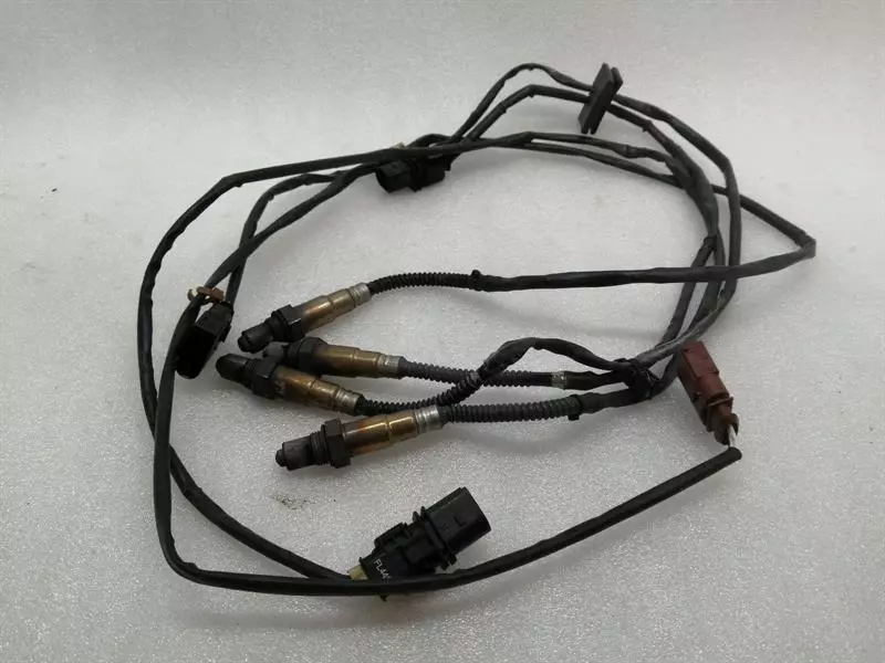 Bentley Continental GT, GTC, Flying Spur BENTLEY CONTINENTAL FLYING SPUR SPEED Lambda Sensor 07C906262S HO2S Set Body type: Saloon
Fuel: Petrol