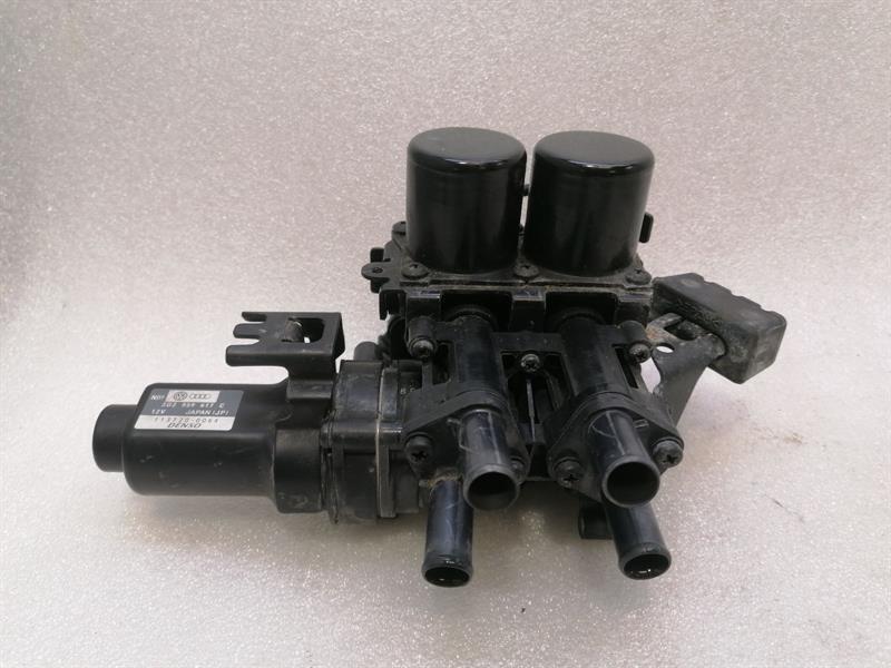 Bentley Continental GT, GTC, Flying Spur BENTLEY CONTINENTAL FLYING TRACK SPEED Heater Valve 3D2959617C Heater Valve Body type: Saloon
Fuel: Petrol