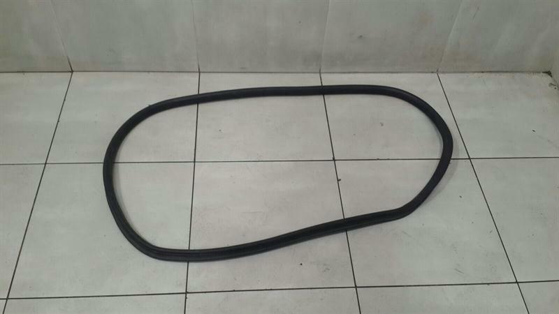 Bentley Continental GT, GTC, Flying Spur Door Seal Bentley Continental GT Boat Lid Seal 3W8827705D...