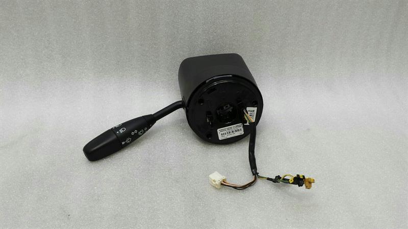 Dodge Challenger DODGE CHALLENGER SRT Wiper Stalks 68034897AA Indicator Switch Steering Stock Switch Body type: Coupe
Fuel: Petrol