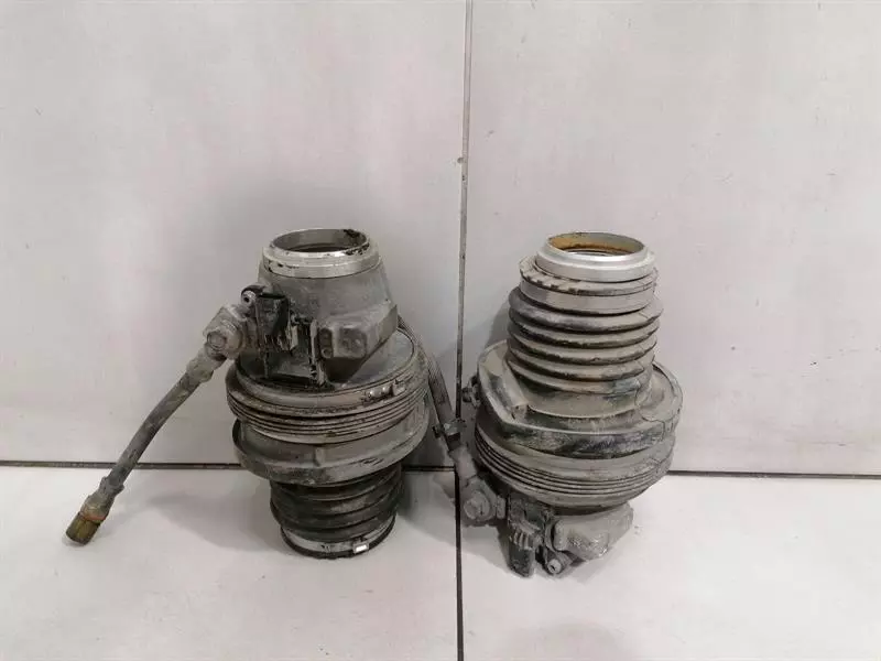 Chevrolet Corvette (C7) CHEVROLET CORVETTE C8 22352166 FRONT AXLE LIFT PARTS FRONT AXLE LIFT PARTS Body type: Coupe
Fuel: Petrol