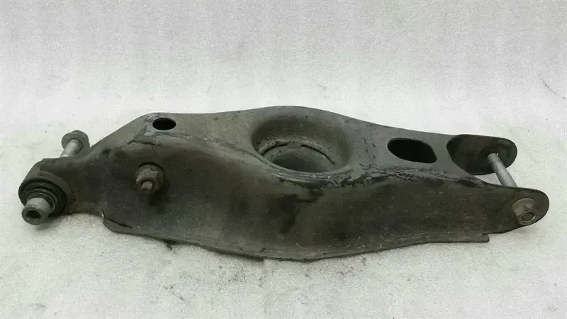 Dodge Challenger Dodge Challenger SRT8 Right Rear Wishbone 68229216AB Rear Right Wishbone Body type: Coupe
Fuel: Petrol