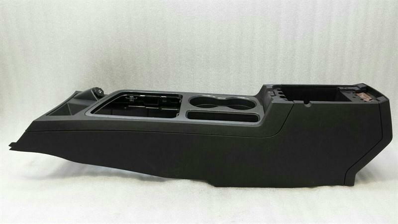 Dodge Challenger Dodge Challenger SRT Console 68059035AA Center Console Console Body type: Coupe
Fuel: Petrol