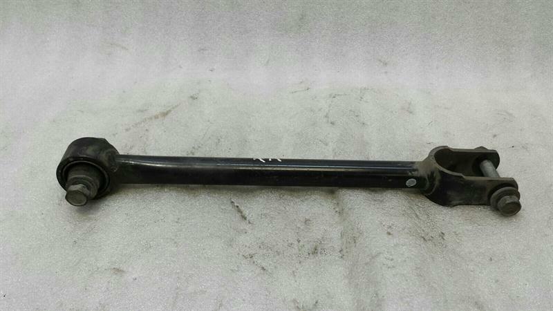 Dodge Challenger Dodge Challenger SRT8 Right Rear Wishbone 68184784AA Rear Right Wishbone Body type: Coupe
Fuel: Petrol