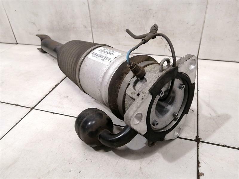 Bentley Continental GT, GTC, Flying Spur Bentley Flying Spur shock absorber rear right 3W5616002C shock absorber rear re Body type: Saloon
Fuel: Petrol