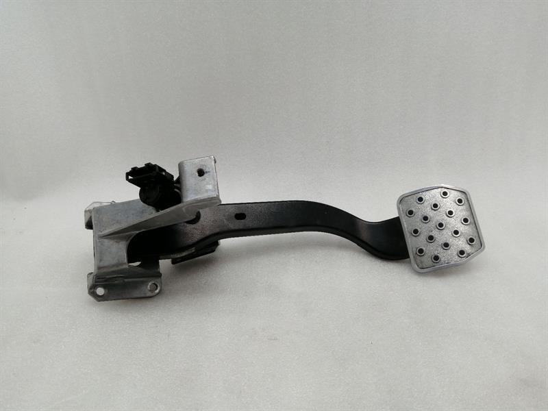 Bentley Continental GT, GTC, Flying Spur Misc Bentley Continental GT W12 Brake Pedal 3W172313...