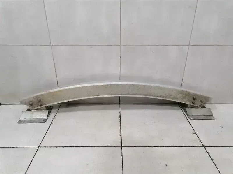 Bentley Continental GT, GTC, Flying Spur задний бампер, штифт Bentley Continental GT W12 Rear Bumper Beam 3w3...